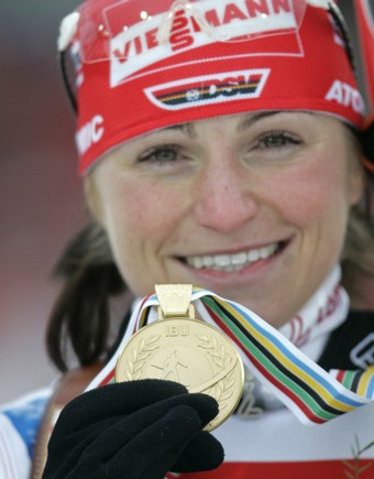 HENKEL Andrea