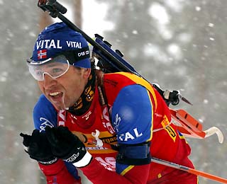 -  BJOERNDALEN Ole Einar 