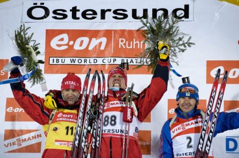 -  BJOERNDALEN Ole Einar   SVENDSEN Emil Hegle   MAKSIMOV Maxim 