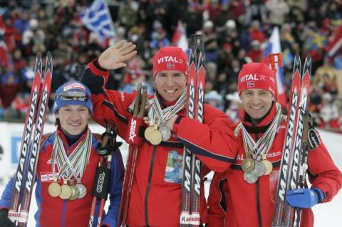-  BJOERNDALEN Ole Einar   SVENDSEN Emil Hegle   TCHOUDOV Maxim 