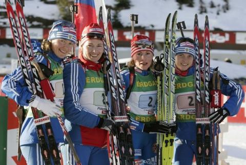   AKHATOVA Albina   MEDVEDTSEVA Olga   IOURIEVA Ekaterina   SLEPTSOVA Svetlana 