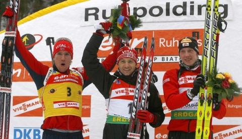 -  BJOERNDALEN Ole Einar   SVENDSEN Emil Hegle   LANDERTINGER Dominik 