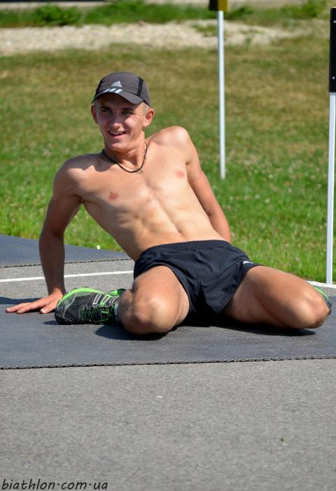   PIDRUCHNUY Dmytro 