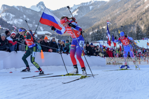   FIALKOVA Ivona   HINZ Vanessa   PORSHNEVA Anastasiia 