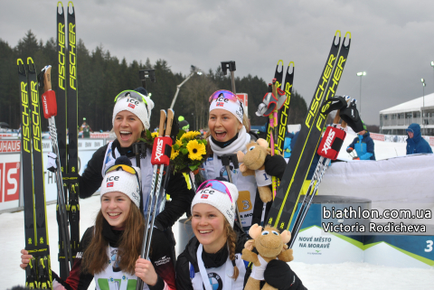   ECKHOFF Tiril -  TANDREVOLD Ingrid Landmark -  KNOTTEN Karoline Offigstad   LIEN Ida 