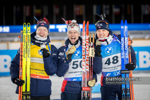 -  CHRISTIANSEN Vetle Sjastad    BOE Johannes Thingnes   LAEGREID Sturla Holm 